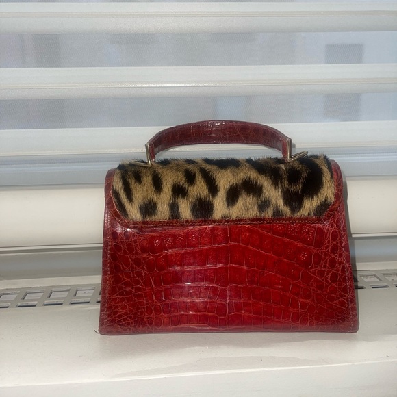 NWOT Beautiful Red Top Handle Bag w/ animal hide -PERFECT CONDITION & Never Worn - Picture 2 of 5